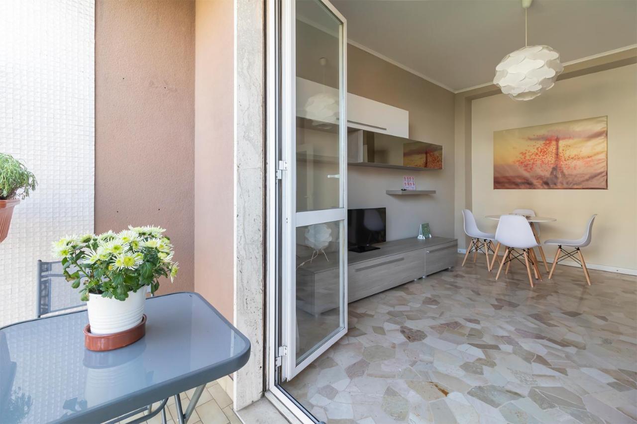 דירות Altido Trendy Flat With Balcony, Easy Access To Milan Centre מראה חיצוני תמונה